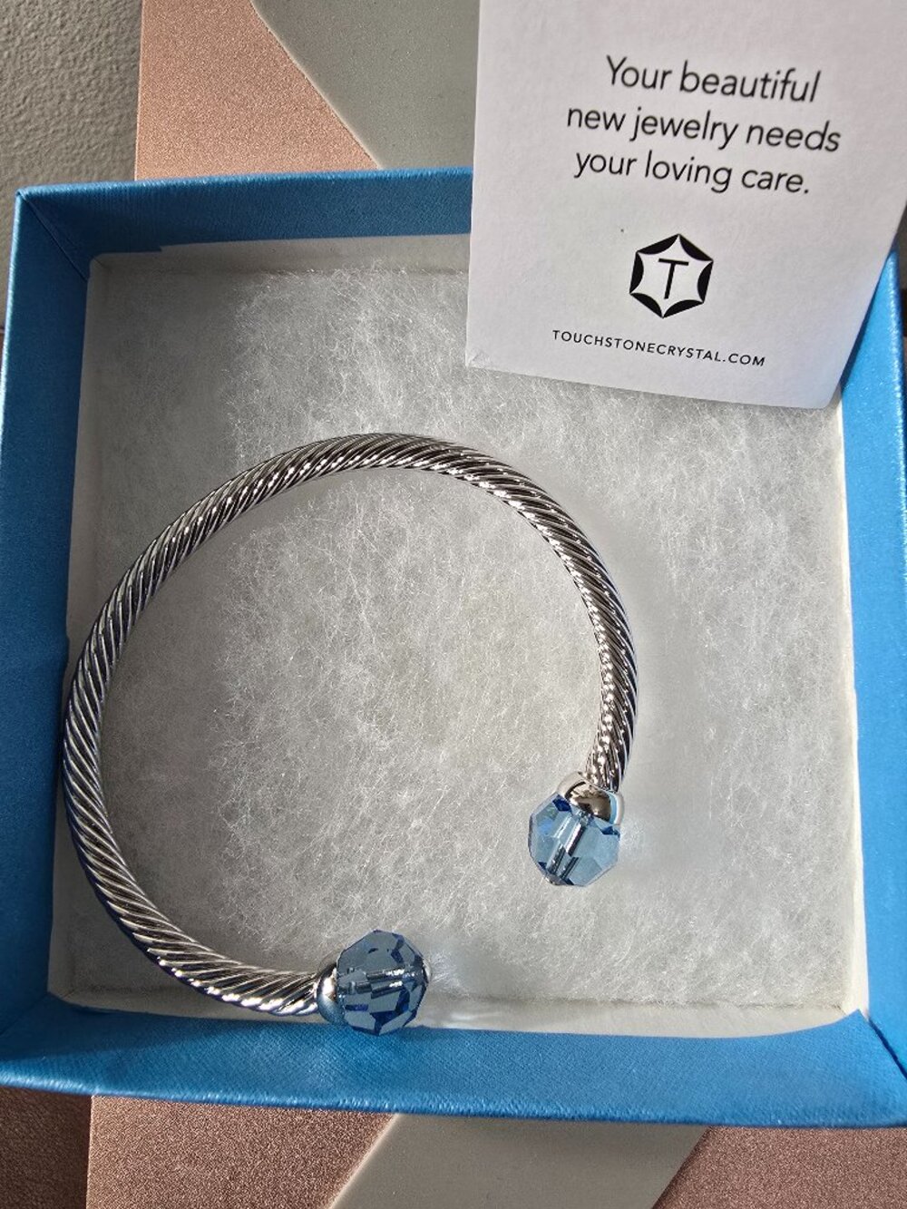 NWT  With a Twist Bracelet Aqua Touchstone Crystal